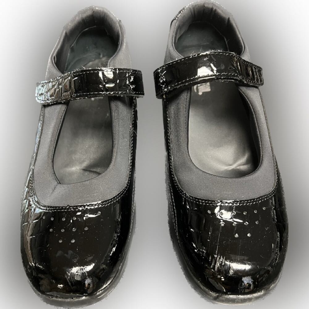 DREW WOMENS VELCRO SHOE SIZE 9W